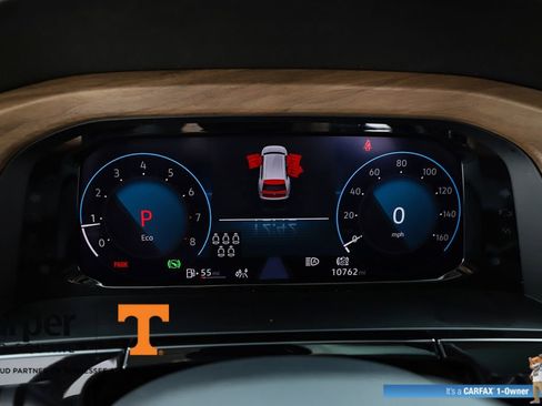 Used 2025 Volkswagen Atlas SE w/ Panoramic Sunroof Package image 27