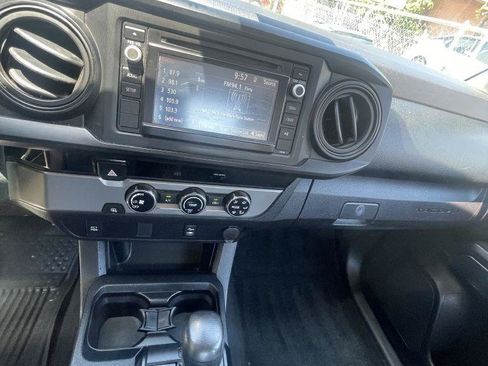 Used 2018 Toyota Tacoma SR RWD image 12