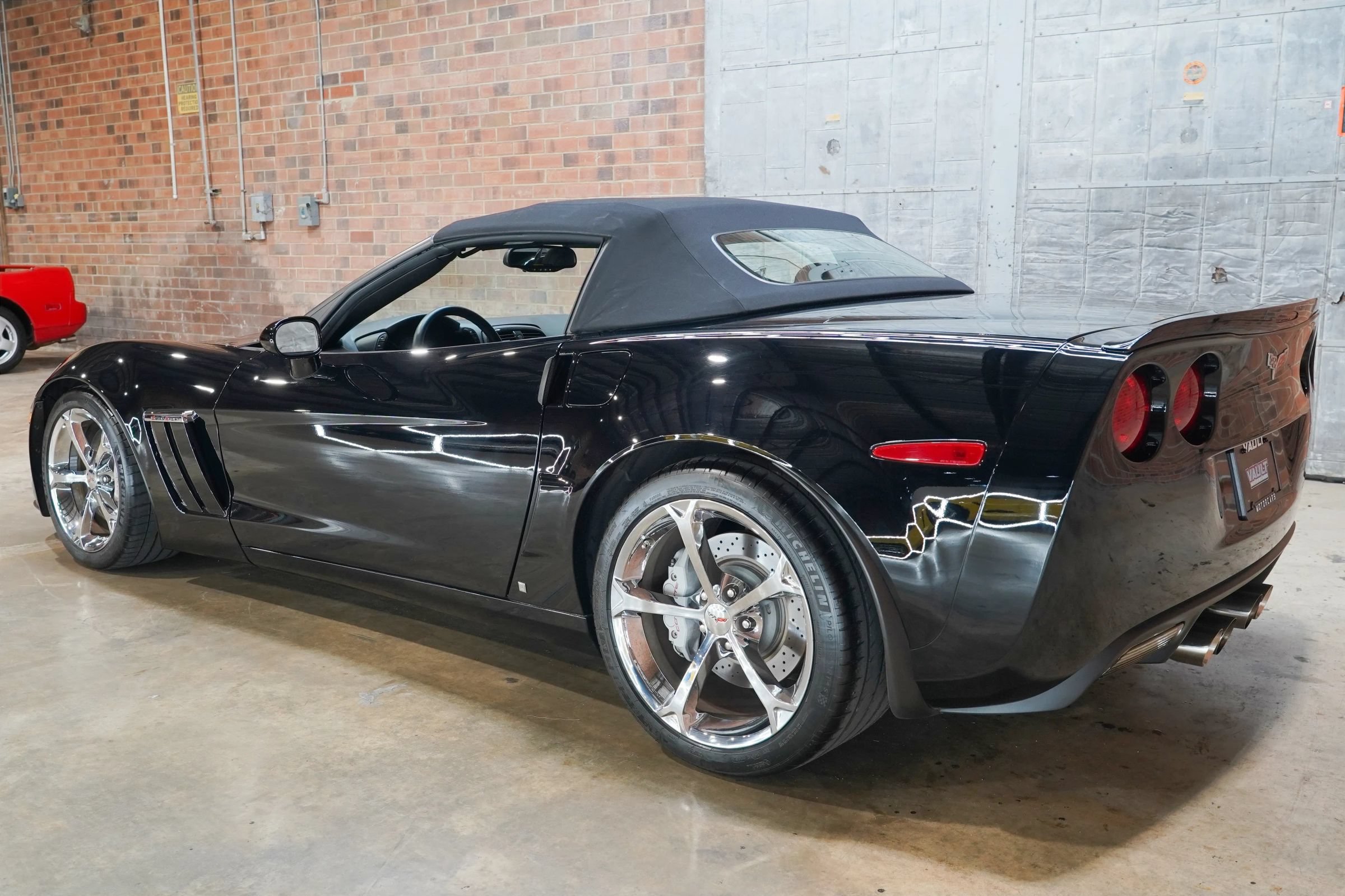 Used 2011 Chevrolet Corvette Grand Sport w/ Preferred Equipment Group RWD image 17