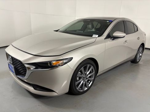 Used 2025 MAZDA MAZDA3 s image 4