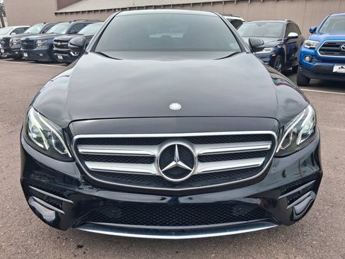 Used 2017 Mercedes-Benz E 300 4MATIC image 2