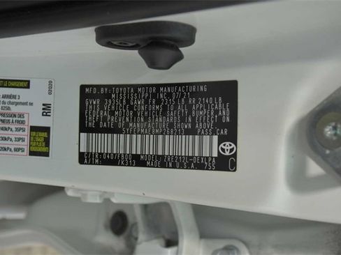 Used 2021 Toyota Corolla LE image 30