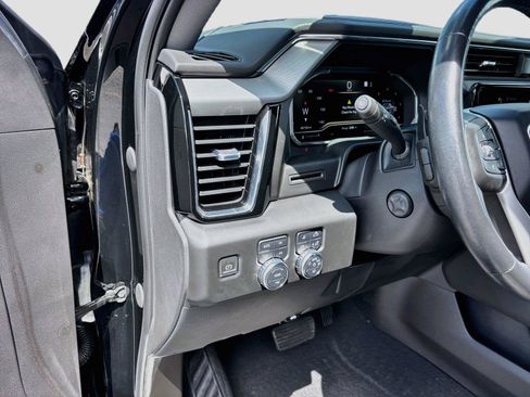Used 2022 GMC Sierra 1500 Denali AWD/4WD image 11