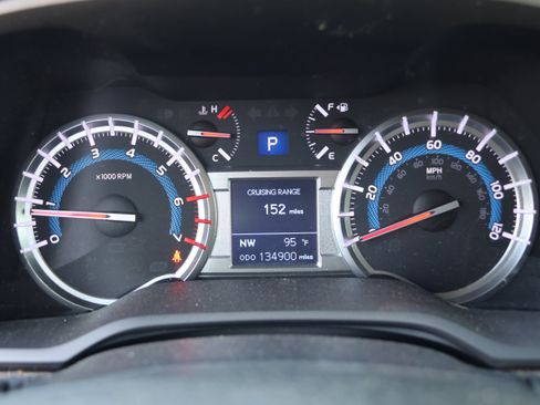 Used 2016 Toyota 4Runner SR5 Premium RWD image 19