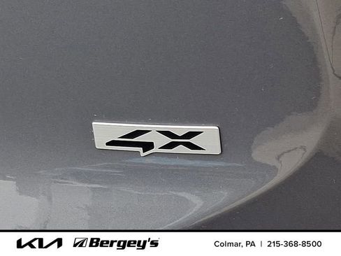 Used 2024 Kia Telluride EX w/ EX Captain's Chair Package image 39