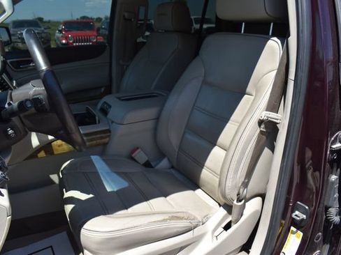Used 2017 GMC Yukon Denali w/ Open Road Package AWD/4WD image 16