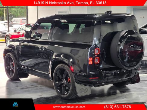 Used 2023 Land Rover Defender 90 X image 8