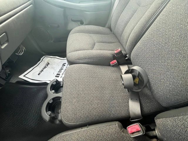 Used 2004 Chevrolet Silverado 2500 W/T RWD image 22