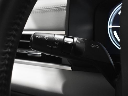 Used 2023 Mitsubishi Outlander SEL image 12