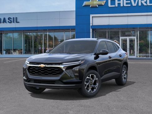 New 2026 Chevrolet Trax LT w/ Driver Confidence Package FWD image 6