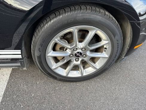 Used 2011 Ford Mustang Premium w/ 202A Rapid Spec Order Code image 11