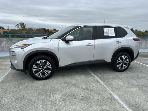 Used 2023 Nissan Rogue SV image 36