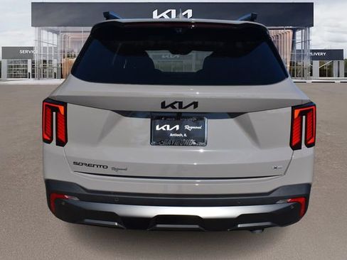 New 2025 Kia Sorento SX Prestige w/ Sage Leather Package image 5