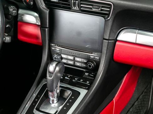 Used 2017 Porsche 911 Carrera image 30