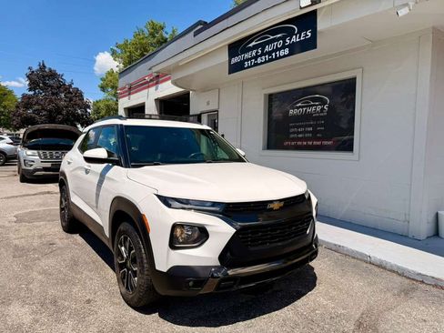 Used 2021 Chevrolet TrailBlazer ACTIV w/ Sun and Liftgate Package AWD/4WD image 7