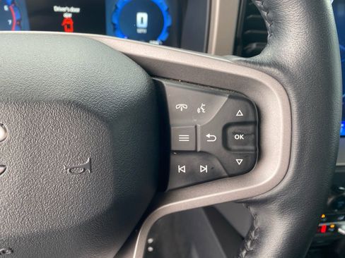 Used 2025 Ford Bronco Outer Banks image 17