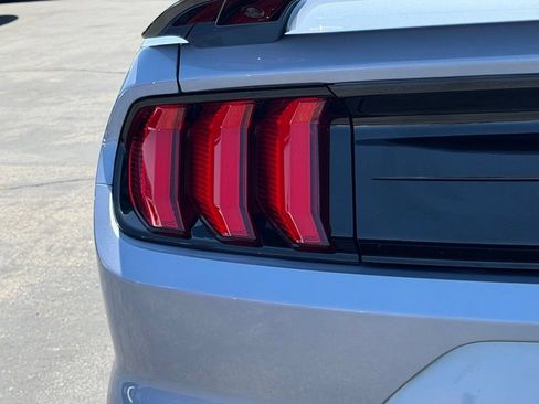Used 2022 Ford Mustang Shelby GT500 w/ Technology Package RWD image 14