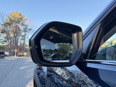 Used 2019 Volkswagen Atlas SE w/ Towing Package image 16