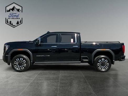 Used 2025 GMC Sierra 3500 Denali Ultimate AWD/4WD image 2