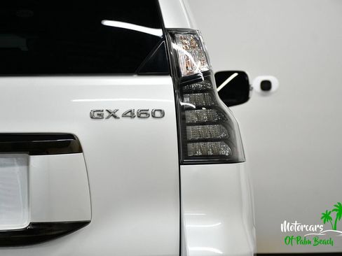 Used 2023 Lexus GX 460 w/ Black Line Special Edition AWD/4WD image 9