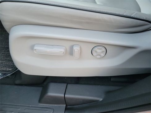 Used 2023 Honda Odyssey Elite image 20