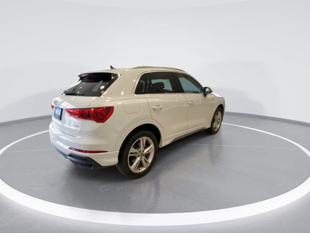 Used 2020 Audi Q3 2.0T Premium w/ Convenience Package AWD/4WD image 8