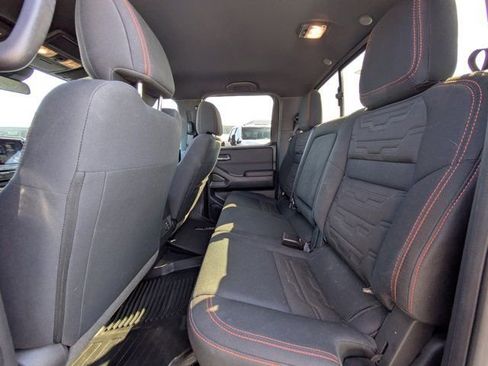 Used 2024 Nissan Frontier PRO-4X w/ Pro Convenience Package image 12