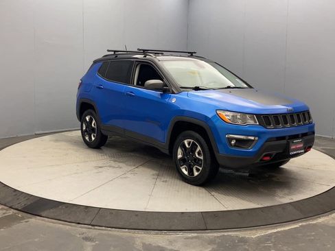 Used 2018 Jeep Compass Trailhawk w/ Cold Weather Group AWD/4WD image 7