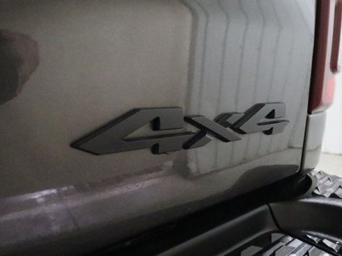 Used 2025 RAM 2500 Laramie AWD/4WD image 29