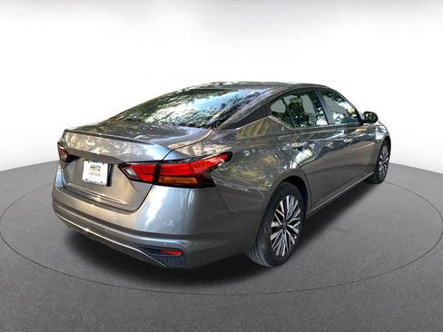 Used 2025 Nissan Altima 2.5 SV image 7