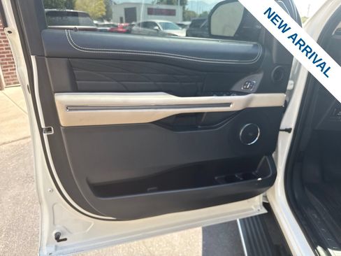 Used 2024 Ford Expedition Max Platinum AWD/4WD image 22