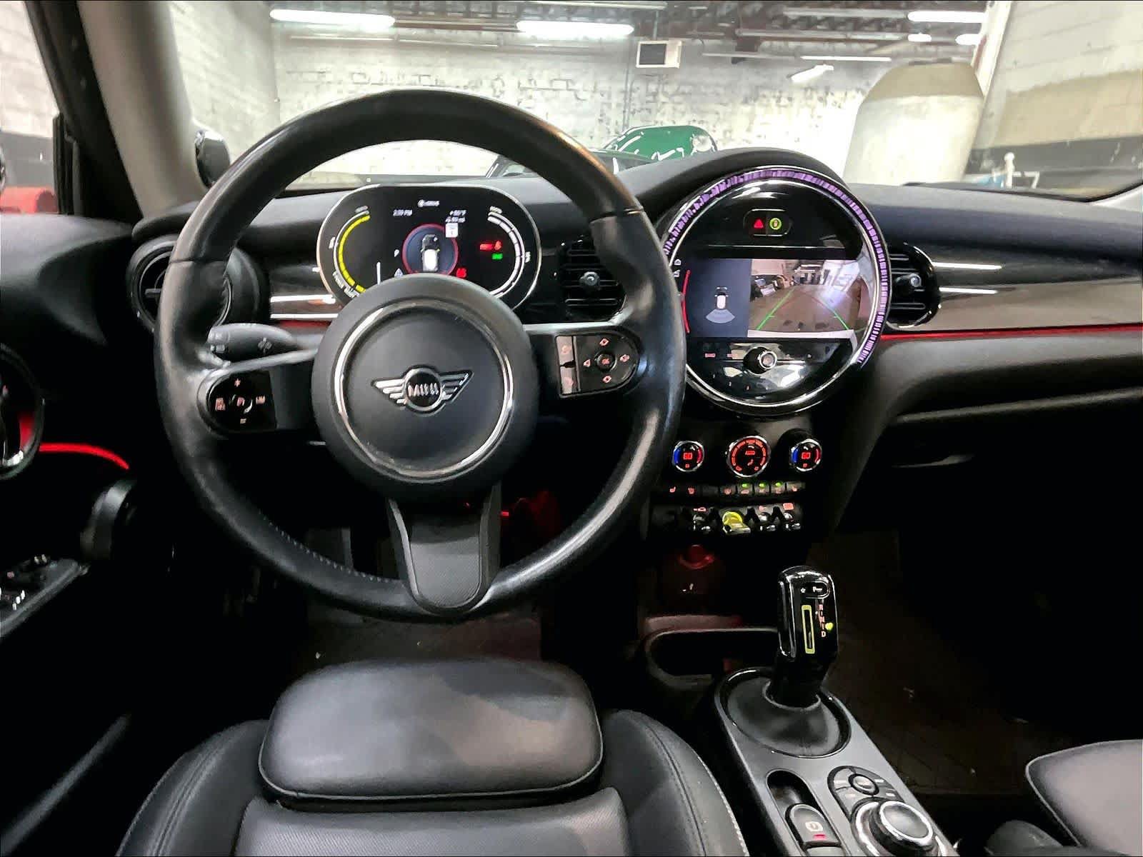 Used 2024 MINI Cooper SE FWD image 7