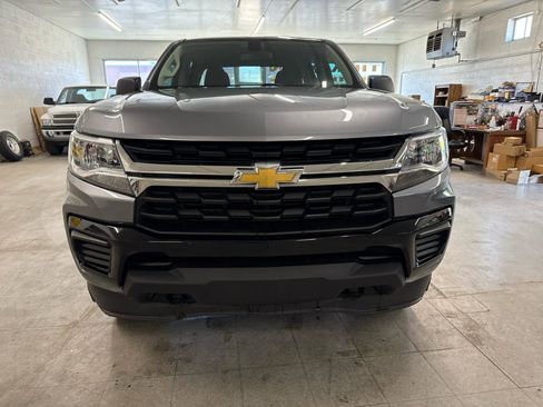 Used 2022 Chevrolet Colorado W/T w/ WT Convenience Package AWD/4WD image 6