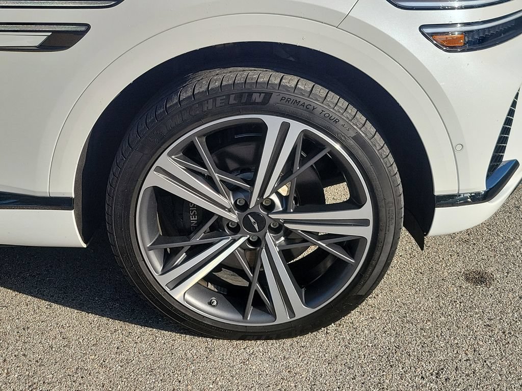 Used 2025 Genesis GV80 3.5T e-SC AWD/4WD image 11