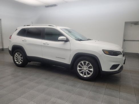 Used 2019 Jeep Cherokee Latitude w/ Popular Appearance Group image 11