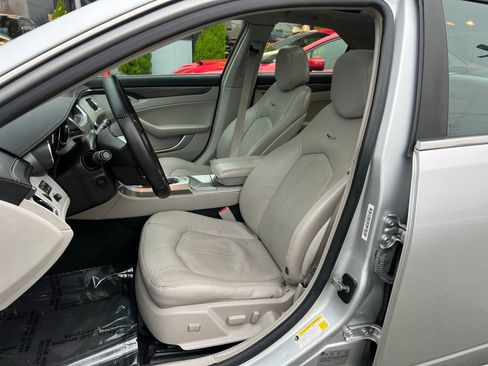 Used 2009 Cadillac CTS 3.6 AWD w/ Performance Luxury Package image 18