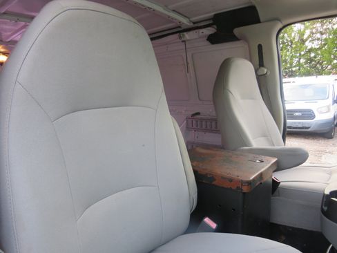 Used 2012 Ford E-250 and Econoline 250 w/ Commercial Cargo Van Pkg image 17