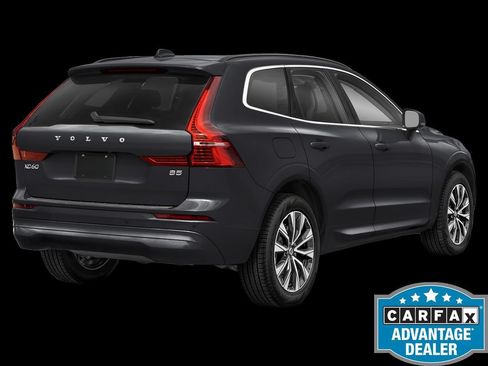 Used 2023 Volvo XC60 B5 Plus FWD image 4