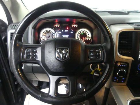 Used 2017 RAM 1500 Big Horn image 32