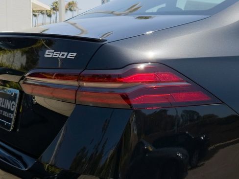 New 2026 BMW 550e xDrive w/ M Sport Professional Package AWD/4WD image 5