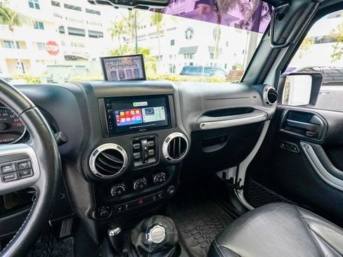 Used 2016 Jeep Wrangler Unlimited Rubicon AWD/4WD image 61