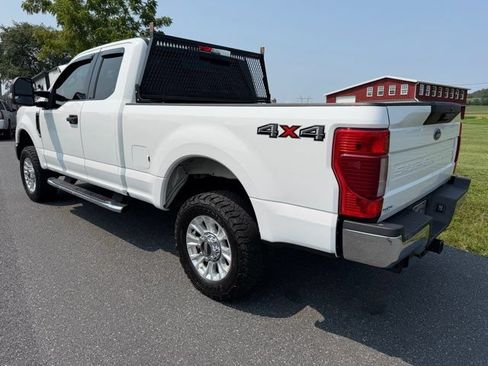 Used 2020 Ford F250 XLT w/ Snow Plow Prep Package AWD/4WD image 3