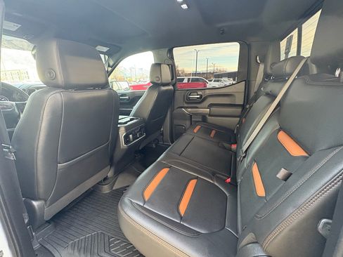 Used 2020 GMC Sierra 1500 AT4 w/ AT4 Premium Package image 18