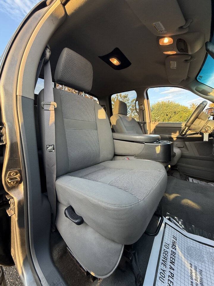 Used 2006 Dodge Ram 2500 Truck SLT AWD/4WD image 17