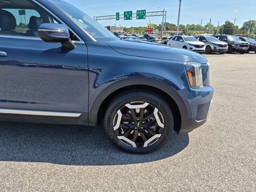 Used 2025 Kia Telluride S FWD image 12