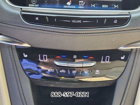 Used 2017 Cadillac XT5 Luxury w/ Driver Awareness Package FWD image 23