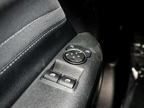 Used 2019 Ford Mustang Shelby GT350 w/ Technology Package RWD image 15