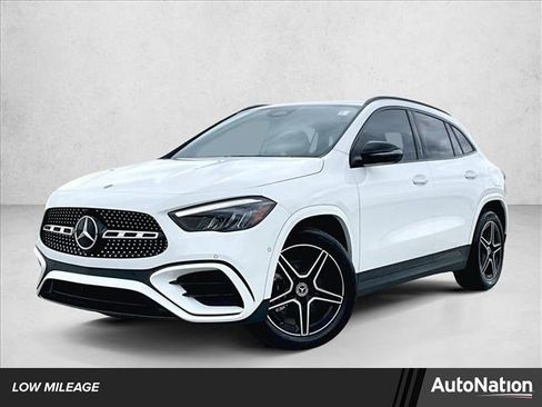Used 2025 Mercedes-Benz GLA 250 image 1
