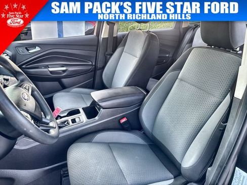 Used 2019 Ford Escape SE FWD image 20