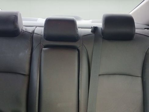 Used 2017 Honda Civic EX-L image 2